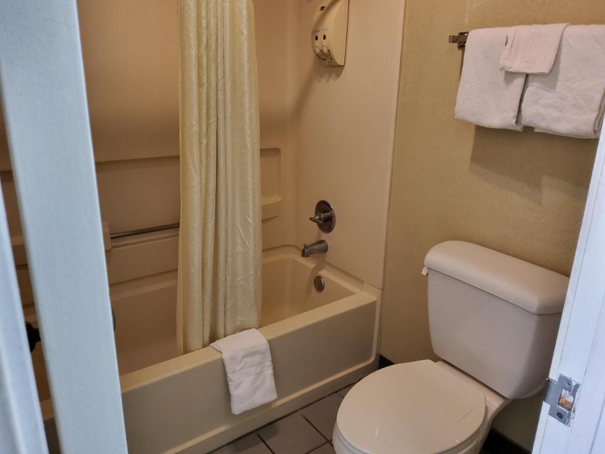 Budget Inn 特克萨卡纳 外观 照片