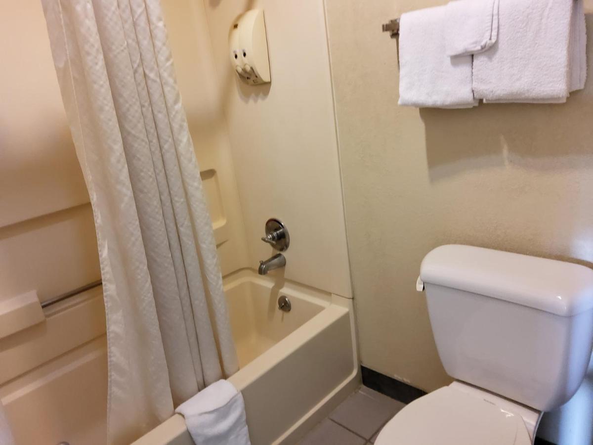Budget Inn 特克萨卡纳 外观 照片